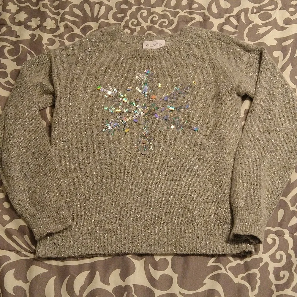 Children's Place gray & silver Snowflake sweater size 7/8